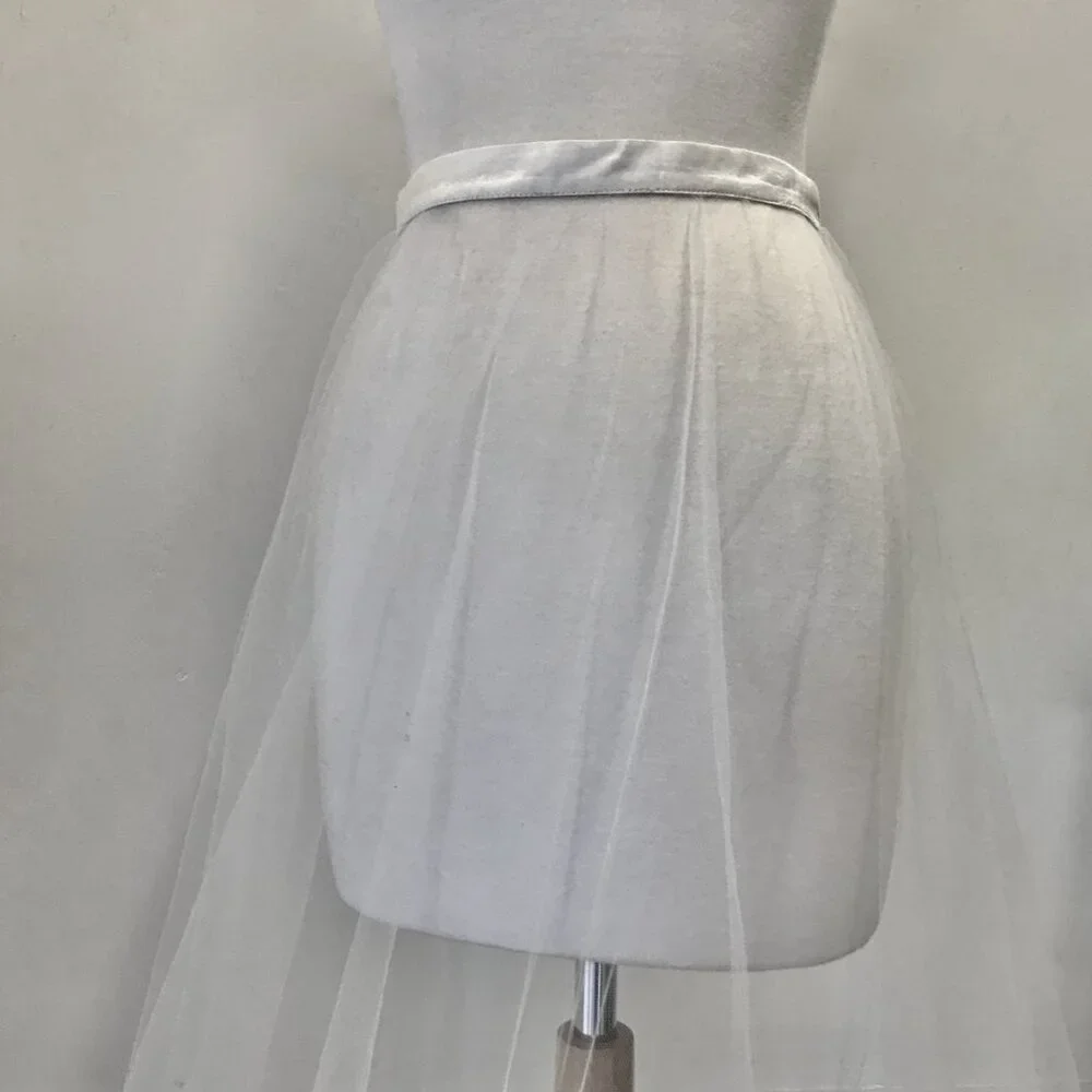 Theia ava ivory